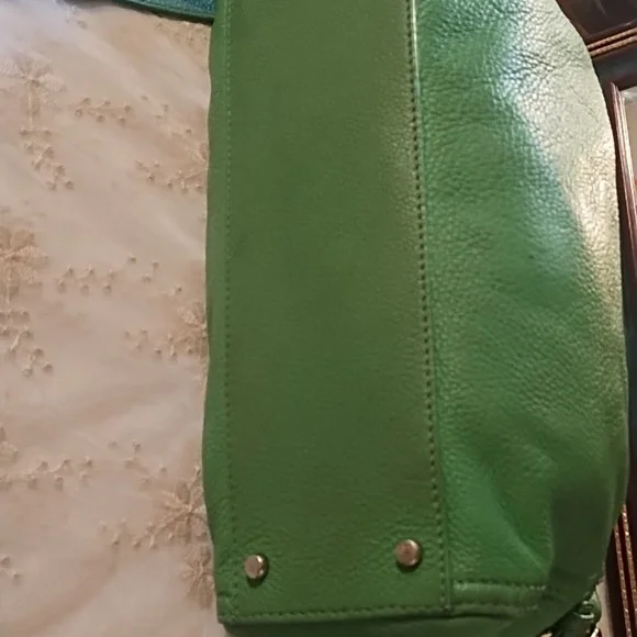 Kate Spade VGC Green 100% Cow Leather Shoulder Bag. Pebbled. - Picture 9 of 16